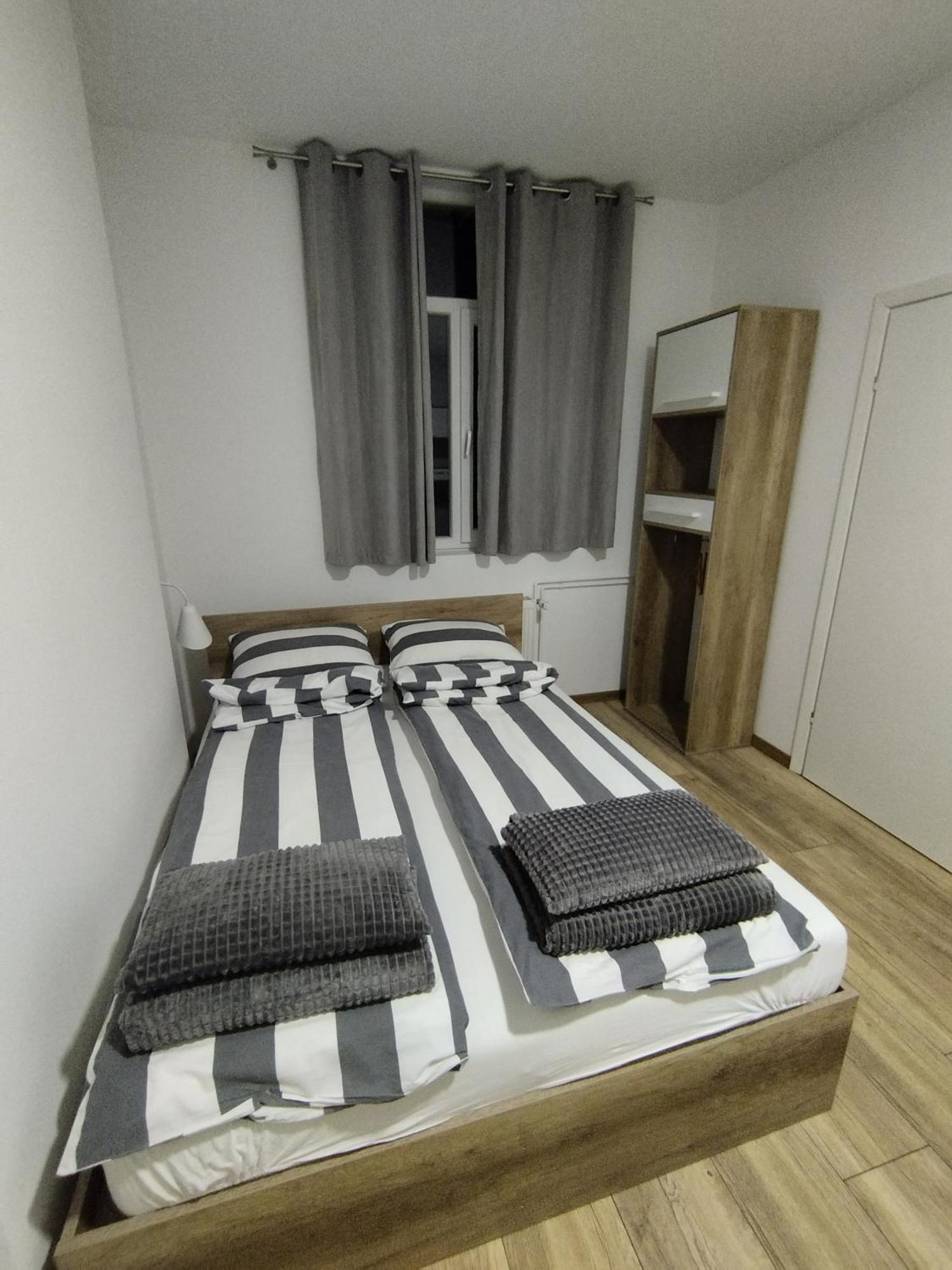 Apartmani Exit Pale Ngoại thất bức ảnh