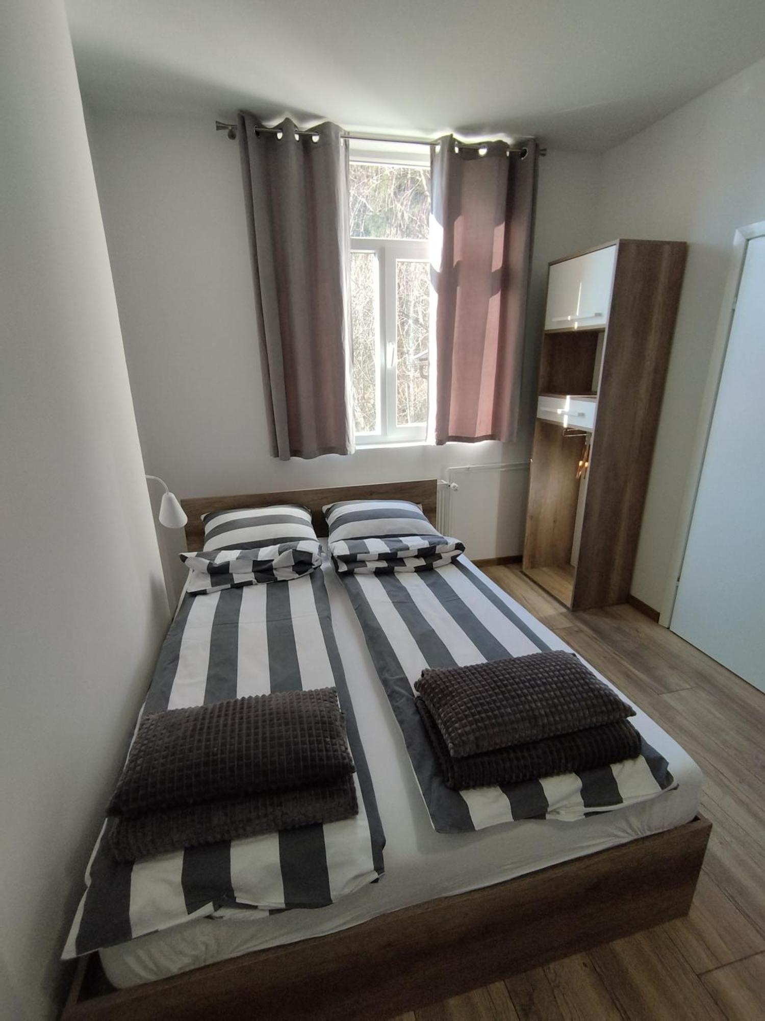 Apartmani Exit Pale Ngoại thất bức ảnh