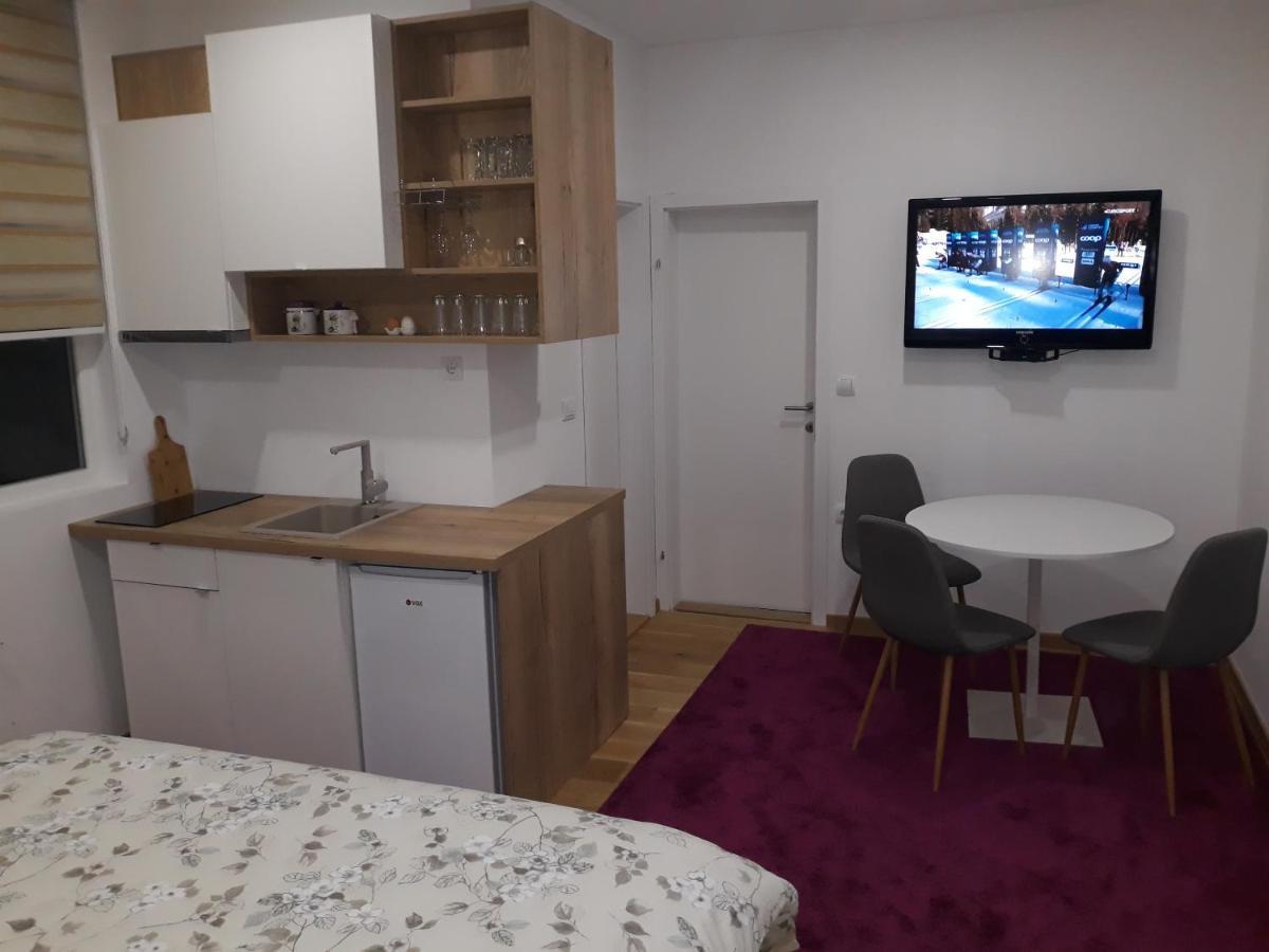 Apartmani Exit Pale Ngoại thất bức ảnh